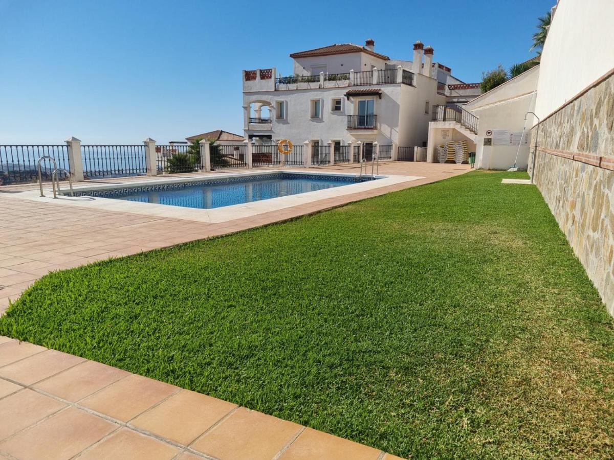 Elegant Apartment With Fantastic Views At The Top Of Calahonda Sitio de Calahonda Exterior foto