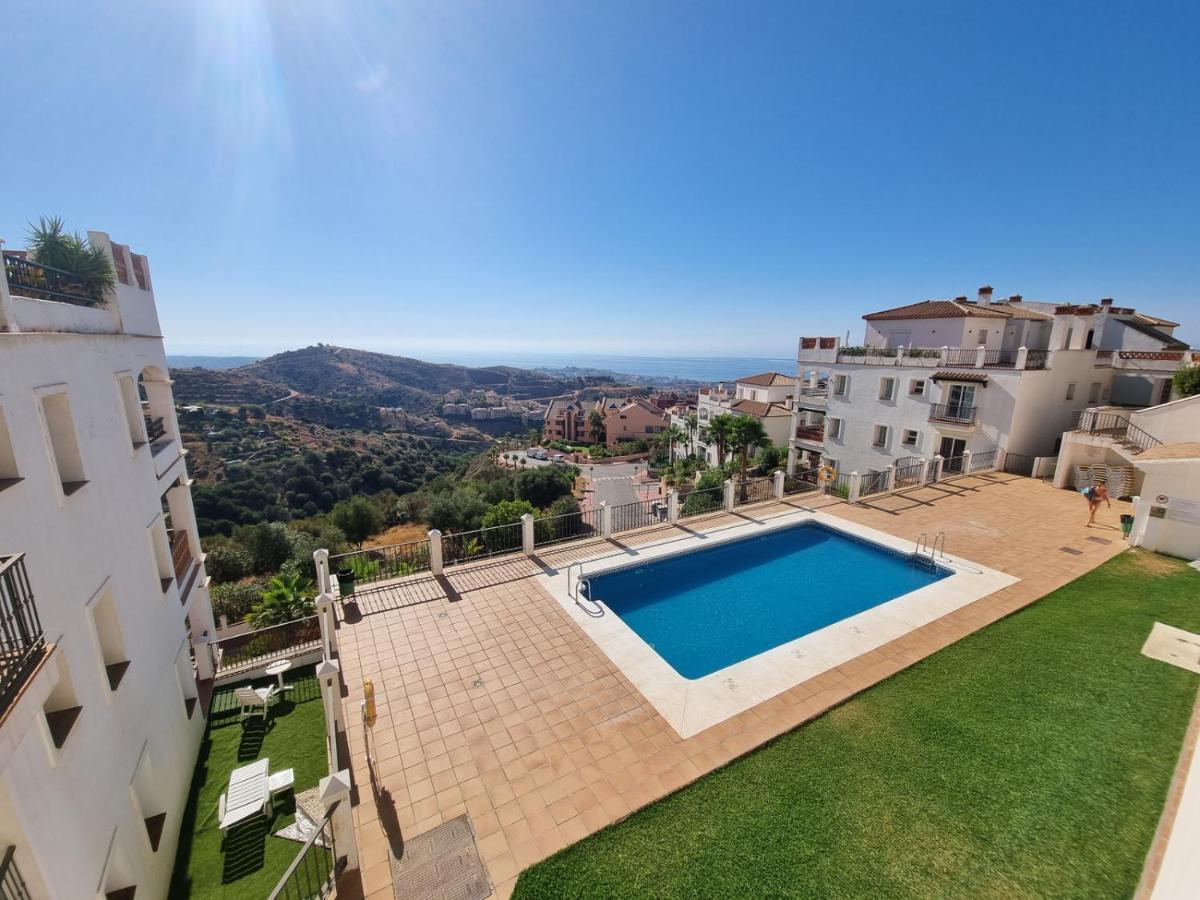 Elegant Apartment With Fantastic Views At The Top Of Calahonda Sitio de Calahonda Exterior foto