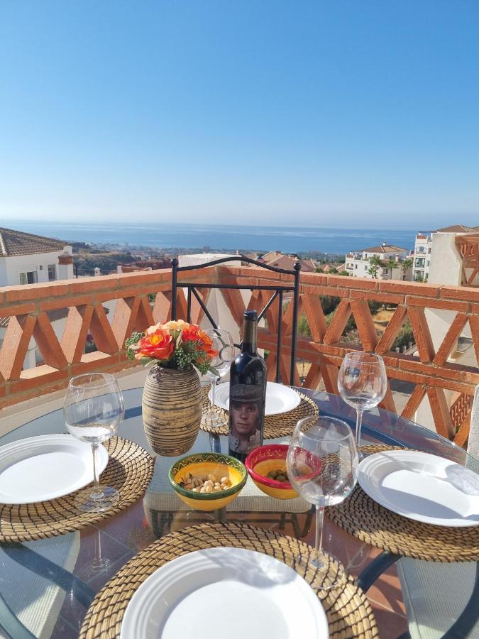 Elegant Apartment With Fantastic Views At The Top Of Calahonda Sitio de Calahonda Exterior foto