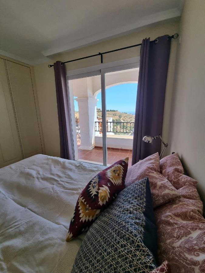 Elegant Apartment With Fantastic Views At The Top Of Calahonda Sitio de Calahonda Exterior foto