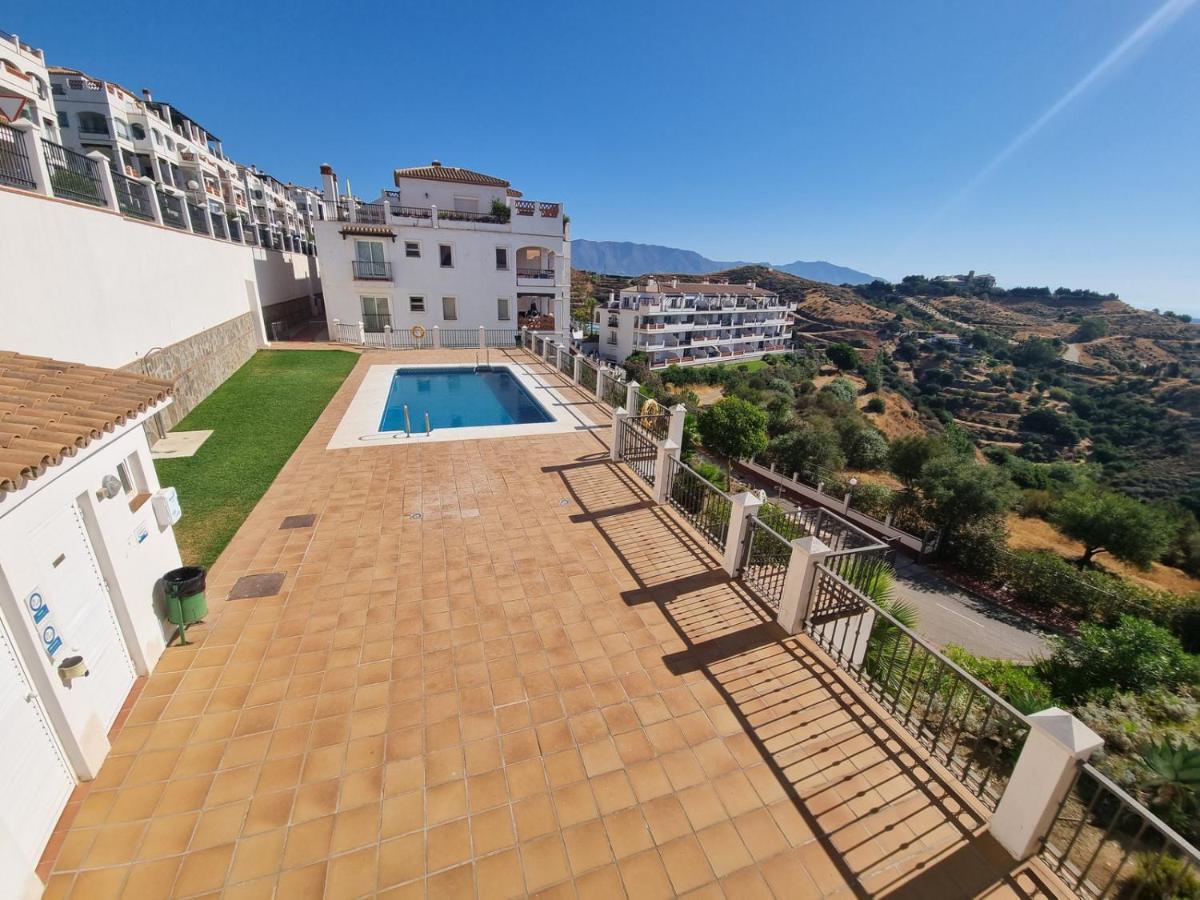 Elegant Apartment With Fantastic Views At The Top Of Calahonda Sitio de Calahonda Exterior foto