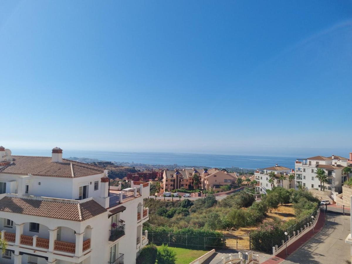 Elegant Apartment With Fantastic Views At The Top Of Calahonda Sitio de Calahonda Exterior foto